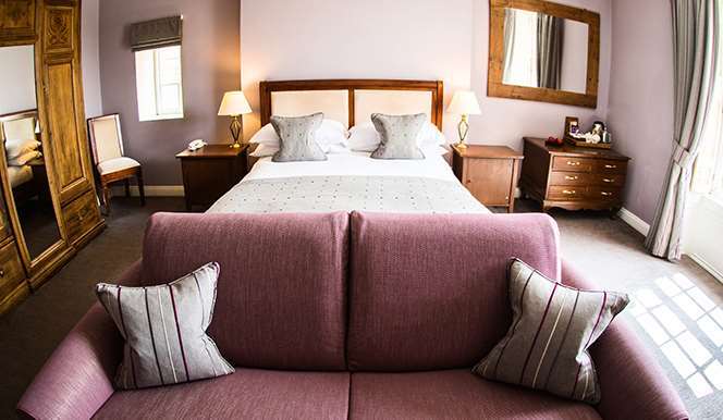 The Kings Hotel تْشيبينْغْ كامبدين الغرفة الصورة